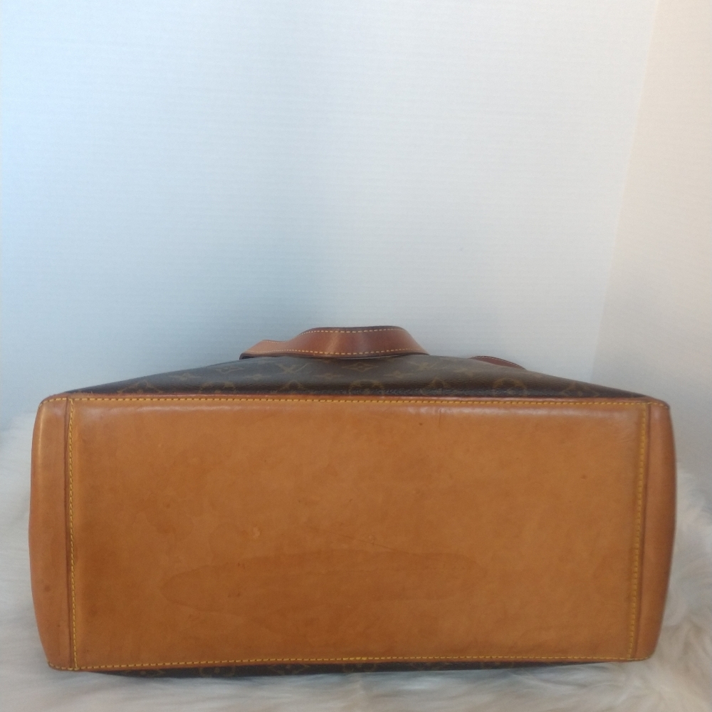 Louis Vuitton Cabas Mezzo - Picture 3 of 12